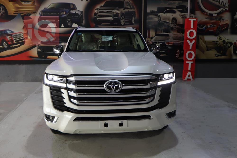 تۆیۆتا لاند کروزەر